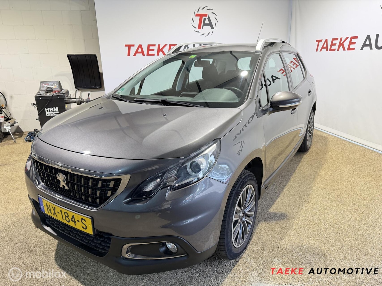Peugeot 2008 - 1.2 PureTech Blue Lion AIRCO/CRUISE/NAP/1eEIG - AutoWereld.nl