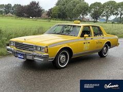 Chevrolet Caprice - USA 5.0 Classic Sedan V8