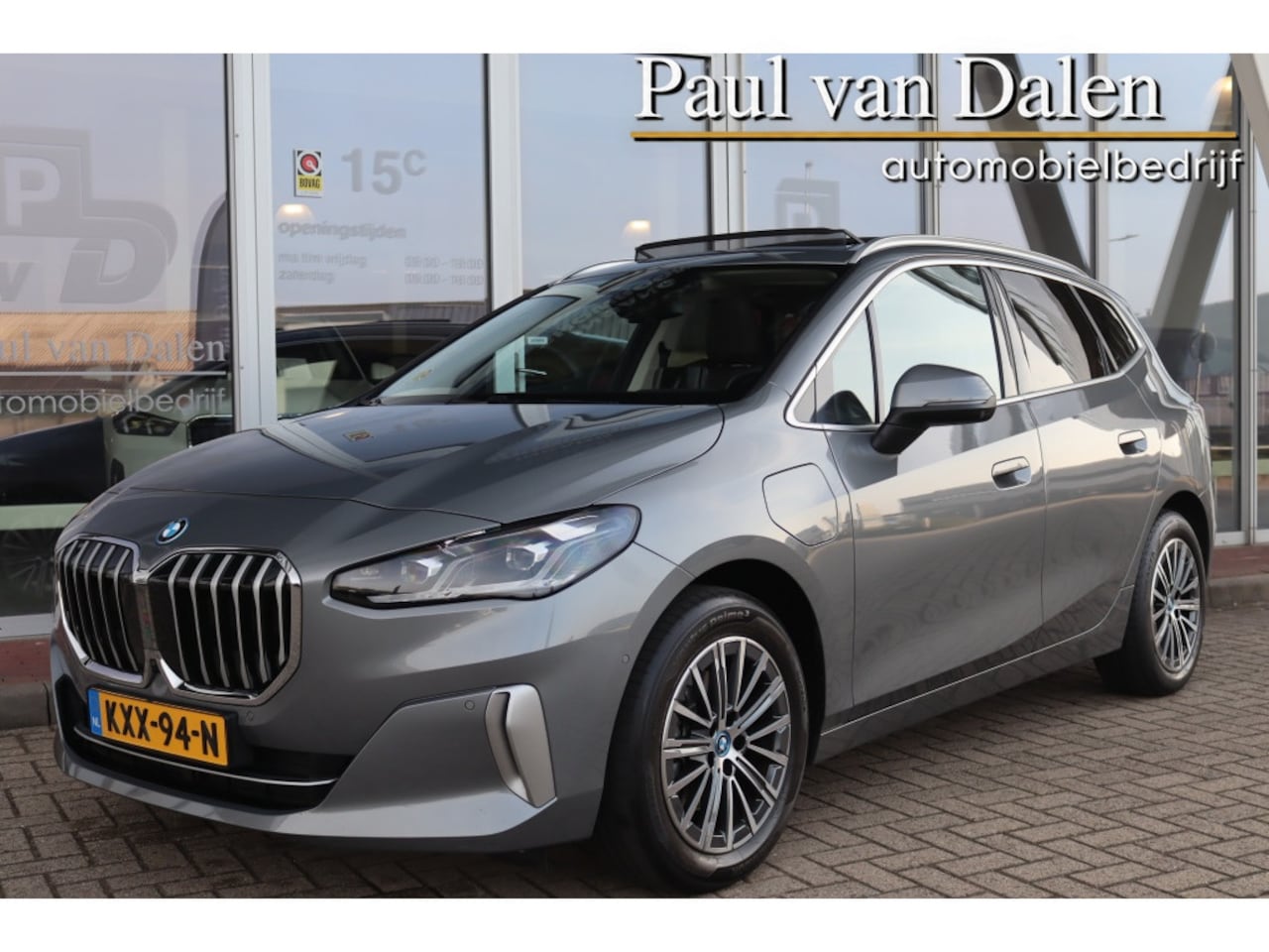 BMW 2-serie Active Tourer - (U06) 225e 245PK XDRIVE LUXURY Panodak | SOH 96% | Navi | Memory | Harman Kardon | Head-Up - AutoWereld.nl