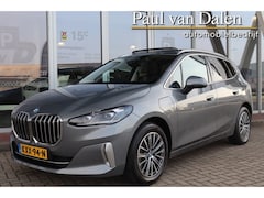 BMW 2-serie Active Tourer - (U06) 225e 245PK XDRIVE LUXURY Panodak | SOH 96% | Navi | Leer | Memory | Harman Kardon |