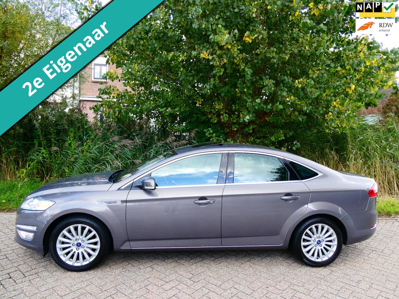 Ford Mondeo - 1.6i Platinum Sedan 161pk Clima Navi Schuifdak Trekhaak 1600kg. - AutoWereld.nl