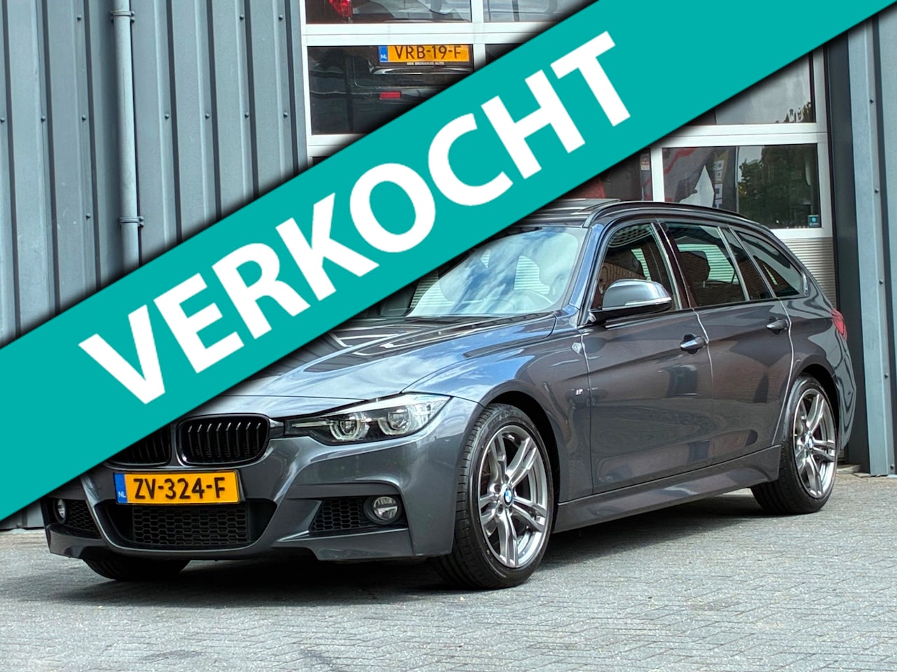 BMW 3-serie Touring - 318i M Sport Edition Leder Panodak Stoelverwarming - AutoWereld.nl