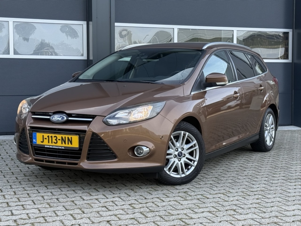 Ford Focus Wagon - 1.0 EcoB. Titanium - AutoWereld.nl