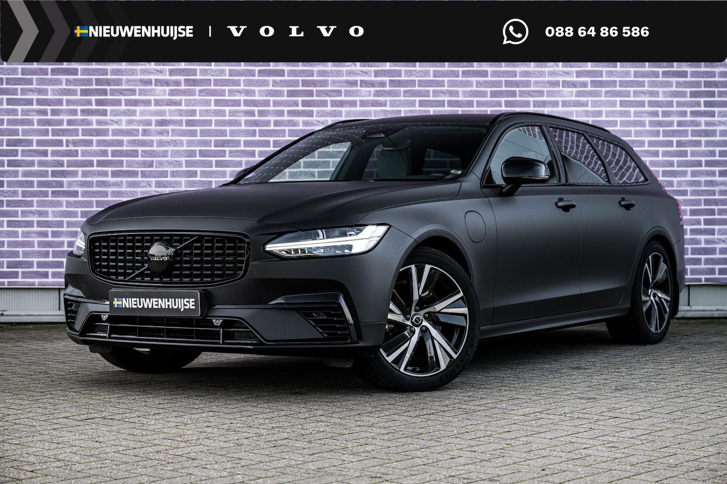 Volvo V90 - 2.0 T6 Plug-in Hybrid AWD Plus Dark | Trekhaak | Tailored Wool | Matte Black Wrap | Harman - AutoWereld.nl