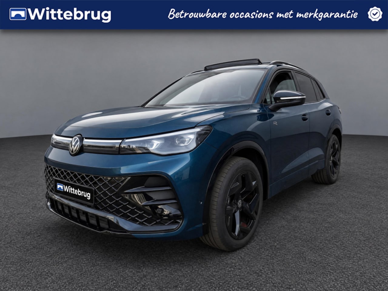 Volkswagen Tiguan - 1.5 -Line Black Style 150pk eTSI DSG Automaat / Panoramadak / Black Style / 19"LM Velgen / - AutoWereld.nl