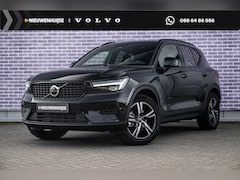 Volvo XC40 - 2.0 B4 Plus Dark | Trekhaak | Panoramadak | Harman Kardon Audio | Achteruitrijcamera | Par