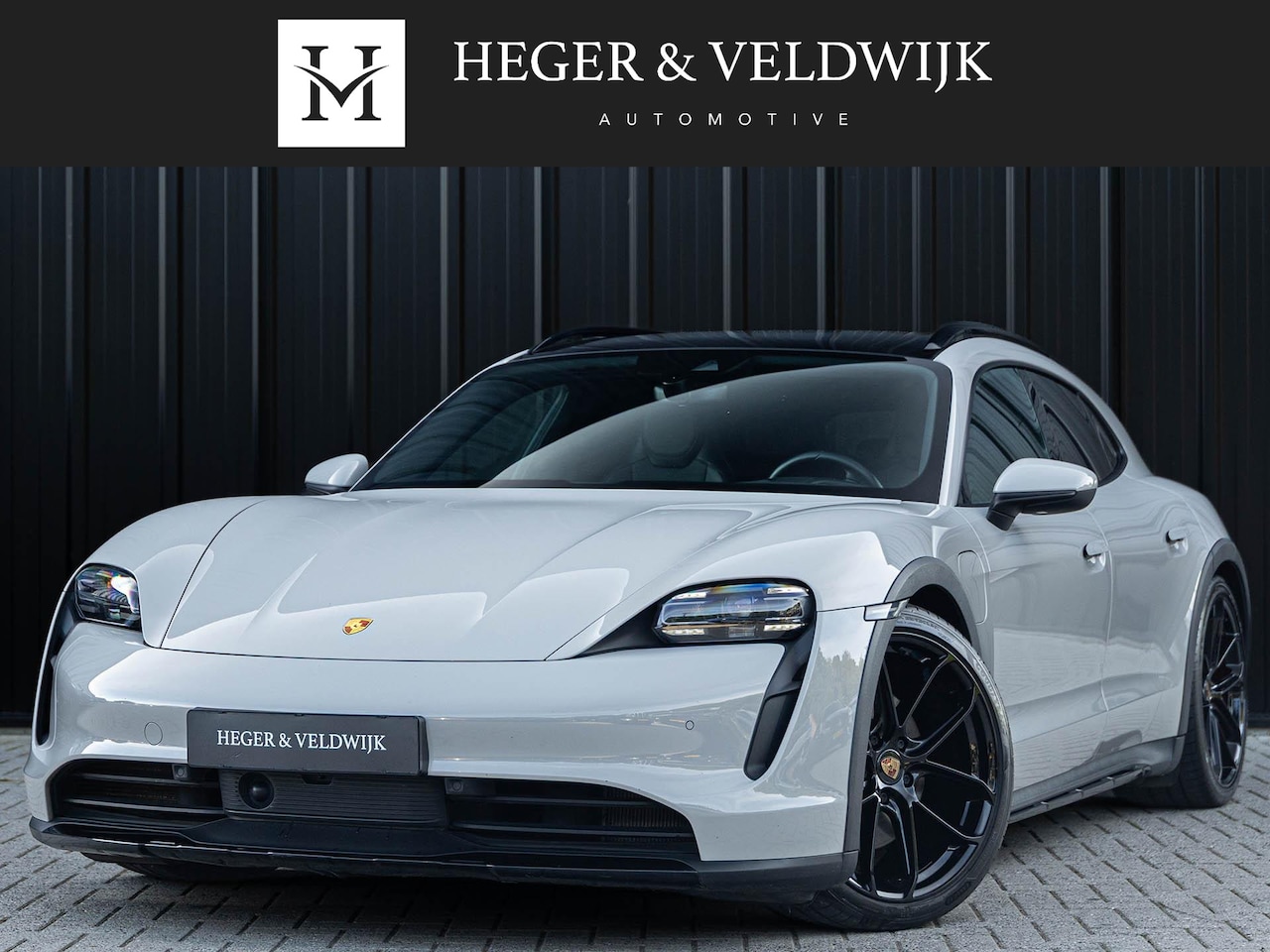 Porsche Taycan Cross Turismo - 4 93 kWh | Bose sound | Adaptive Cruise Control | Camera | Panoramadak | Color Krijt 3H - AutoWereld.nl