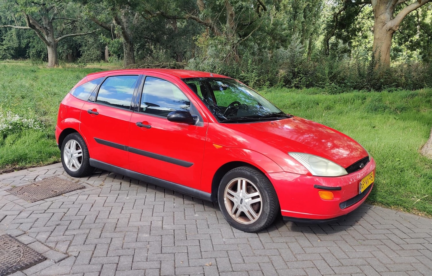 Ford Focus - 1.6-16V Ambiente - AutoWereld.nl