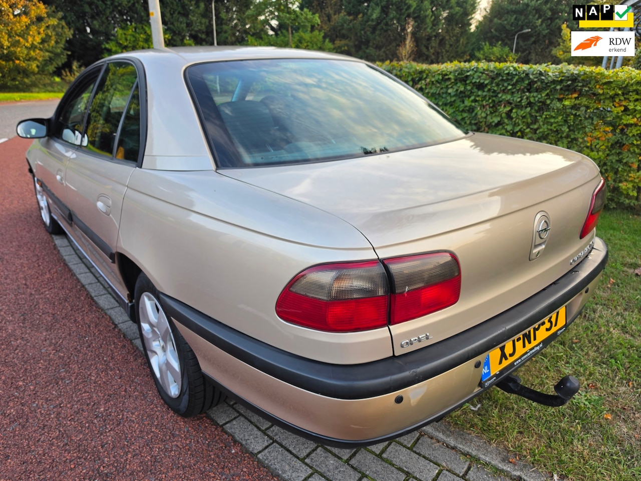 Opel Omega - Automaat 137 DKM NAP APK Nieuw 2.0i-16V Sport *2250,-* - AutoWereld.nl