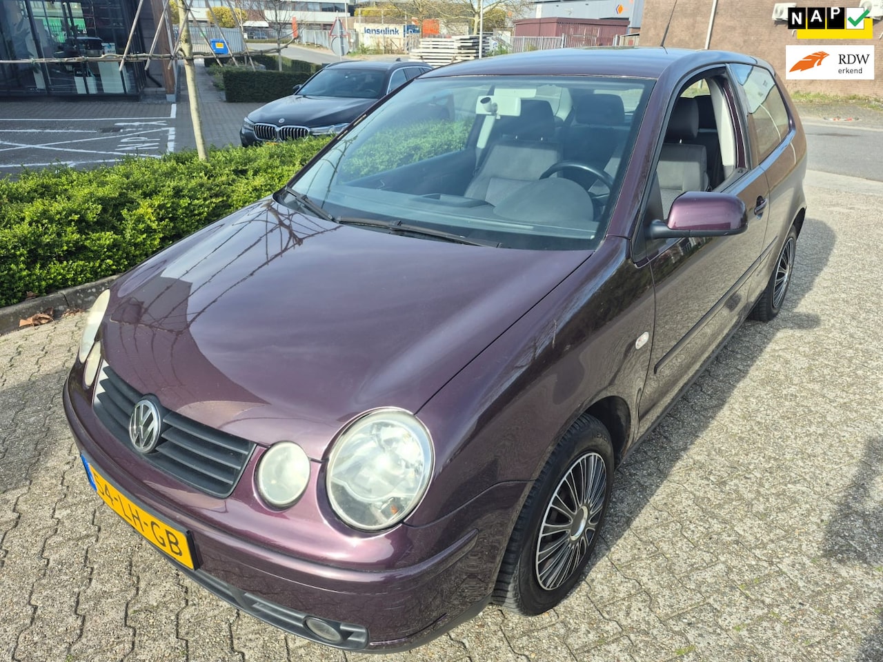 Volkswagen Polo - 1.4-16V APK 10-4-2027 cruise control 950,- - AutoWereld.nl