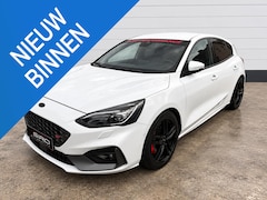 Ford Focus - 2.3 EcoBoost ST-3 * Head-up * Carplay * Dealerond. * Nette staat
