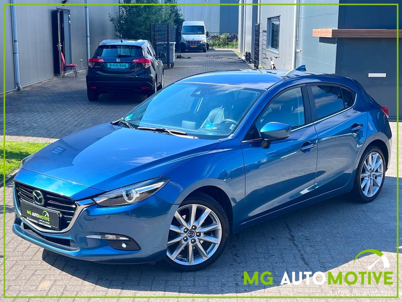 Mazda 3 - 2.0 SkyActiv-G 120 GT-M Line | Leder | Navi | Camera | Apple Car Play |Stuur-Stoelverwarmi - AutoWereld.nl