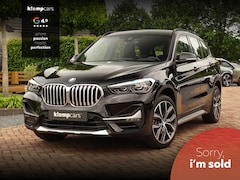BMW X1 - xDrive20i M-Sportstuur | HUD | 4x4 | BTW-Auto | Sportst. | X-line | FullOption