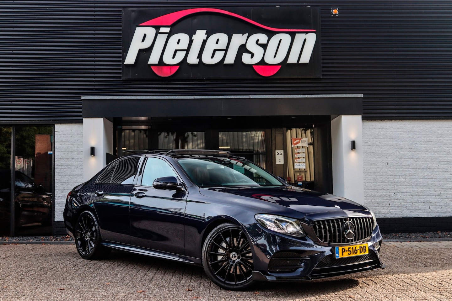 Mercedes-Benz E-klasse - 400 4Matic PANO AMG 63 LOOK HUD ACC - AutoWereld.nl