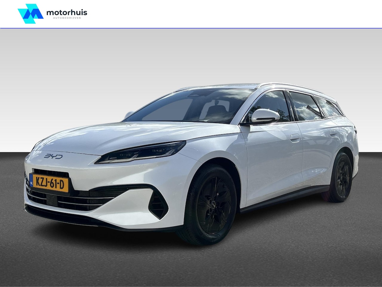 BYD SEAL 6 Touring - Boost 1.5 DM-i 183pk | €7000,- Voordeel! | | 12,8 inch touchscreen | Achteruitrijcamera | - AutoWereld.nl