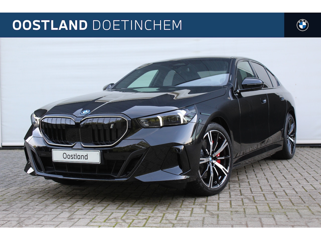 BMW i5 - eDrive40 M Sport Pro Edition / Panoramadak / Trekhaak / M Multifunctionele Stoelen / Comfo - AutoWereld.nl