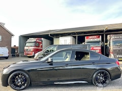 BMW 3-serie - 330e 245pk 8-traps aut M-Sport - schuifdak - nap - spoilers - leer - verlaagd - pdc v+a