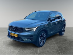 Volvo XC40 - 2.0 B4 Plus Dark | Panoramadak | 20'' velgen | Lederen bekleding |