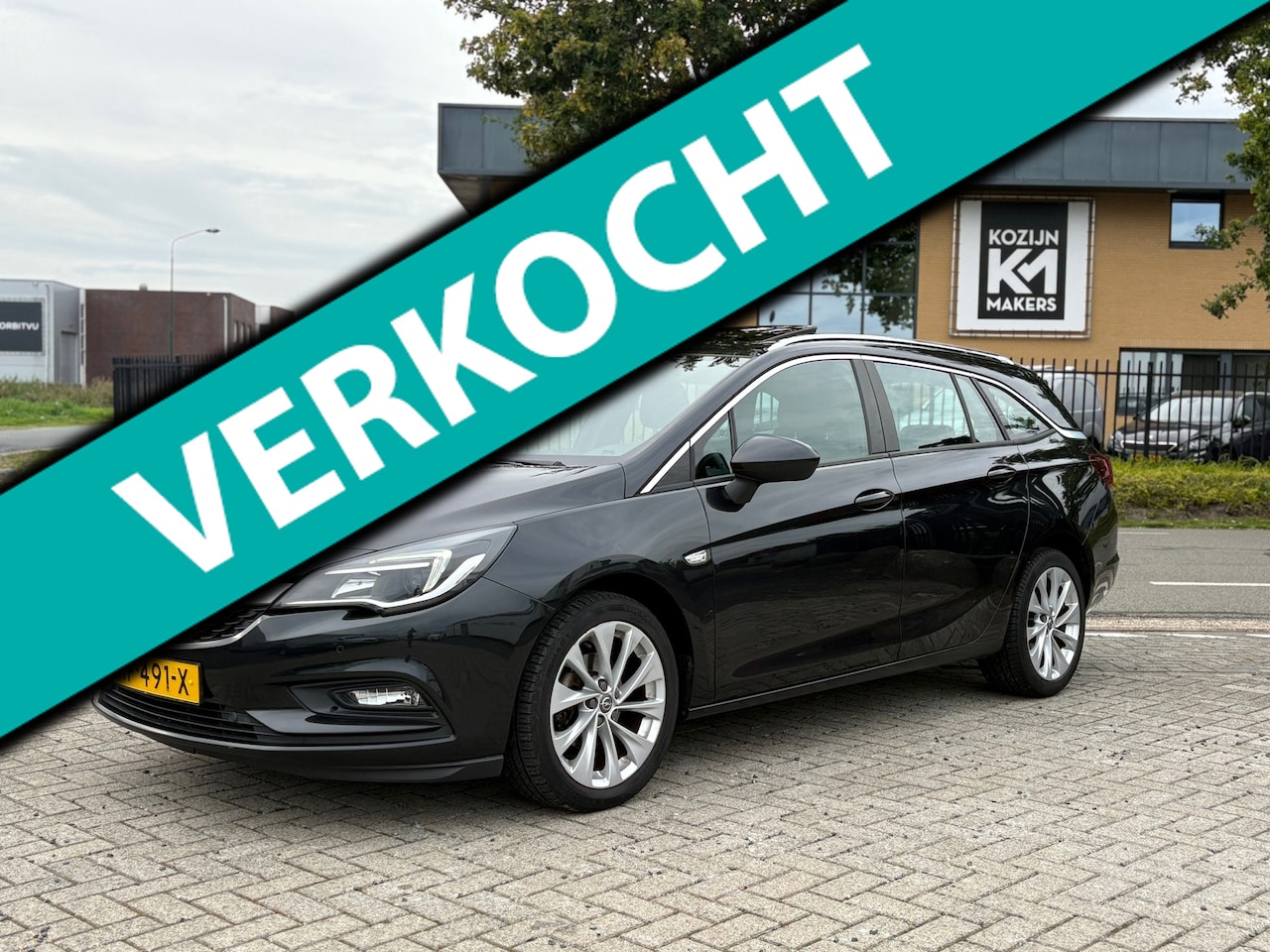 Opel Astra Sports Tourer - 1.0 Edition | Carplay | Dakje | Climate | Trekhaak - AutoWereld.nl