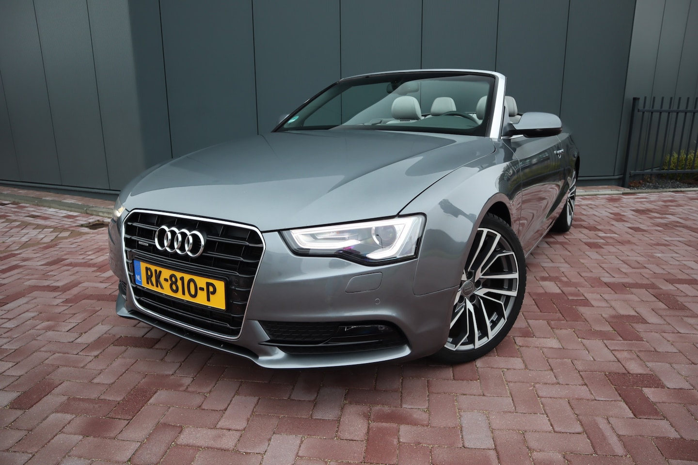 Audi A5 Cabriolet - 3.0 TDI Pro Line S Automaat Sportstoelen Camera Nekverwarming Afneembare Trekhaak. Etc. Et - AutoWereld.nl