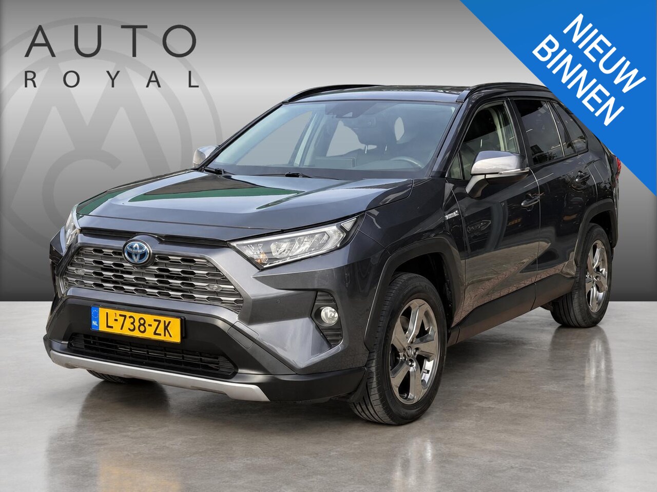 Toyota RAV4 - 2.5 Hybrid First Edition TREKHAAK | LANE ASSISTENT | JBL AUDIOSYSTEM | DEALER ONDERHOUDEN - AutoWereld.nl