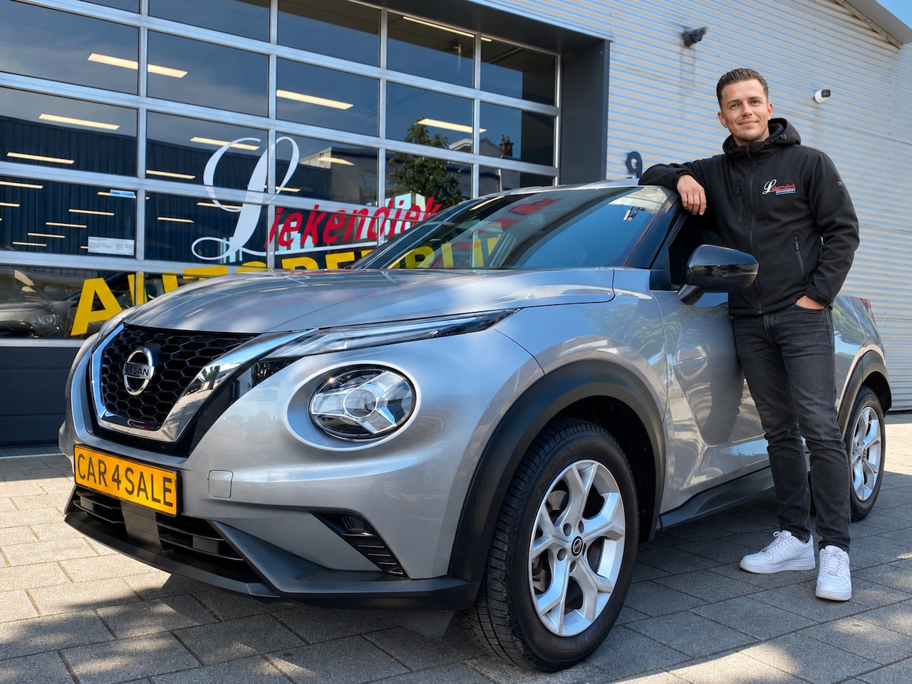 Nissan Juke - 1.0 DIG-T N-Connecta - Navigatie / Apple CarPlay I Airco I LED I Achteruitrij Camera & PDC - AutoWereld.nl