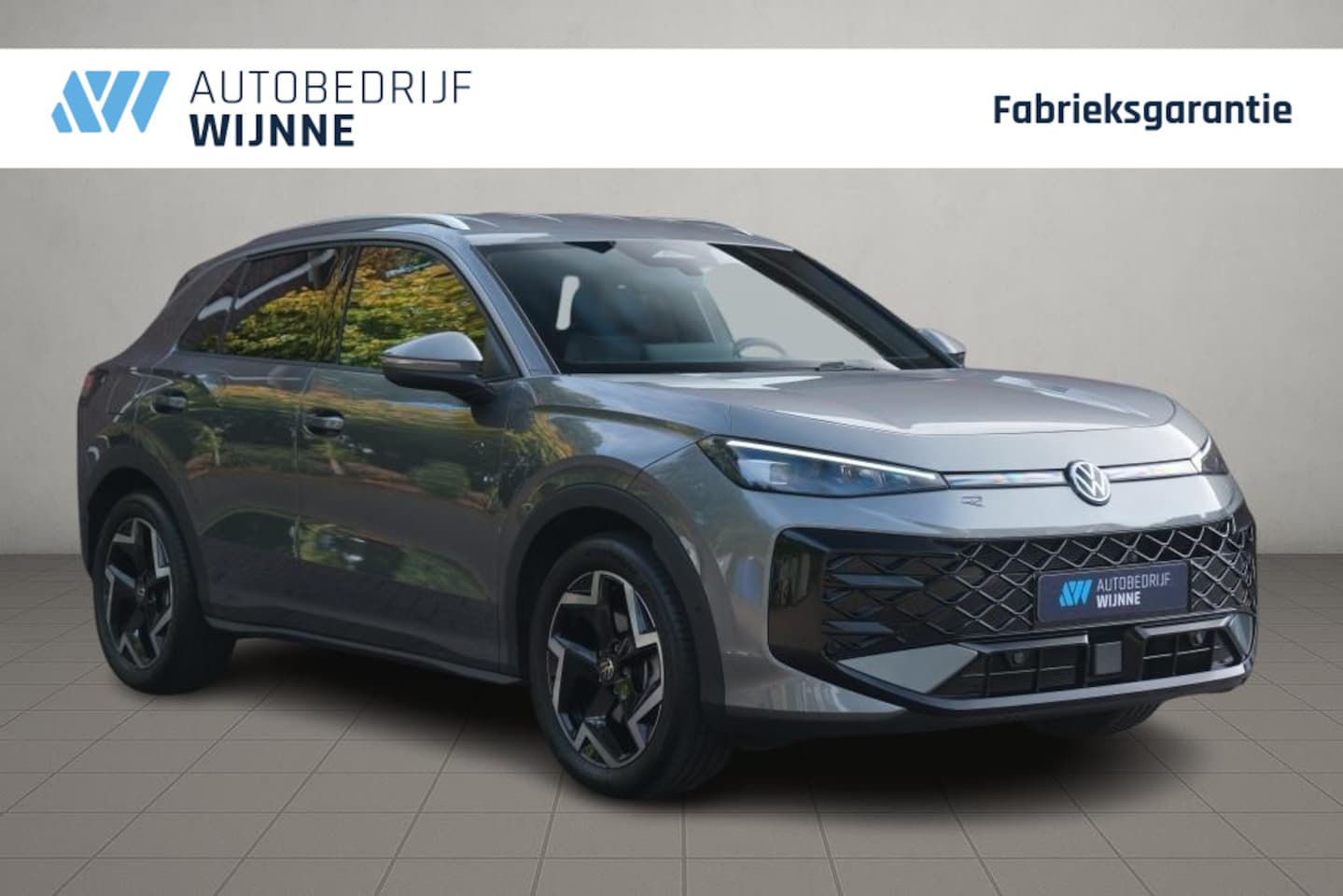 Volkswagen T-Roc - 1.5 eTSi 150pk DSG R-Line - Adaptive cruise - Apple CarPlay - Achteruitrijcamera - Keyless - AutoWereld.nl