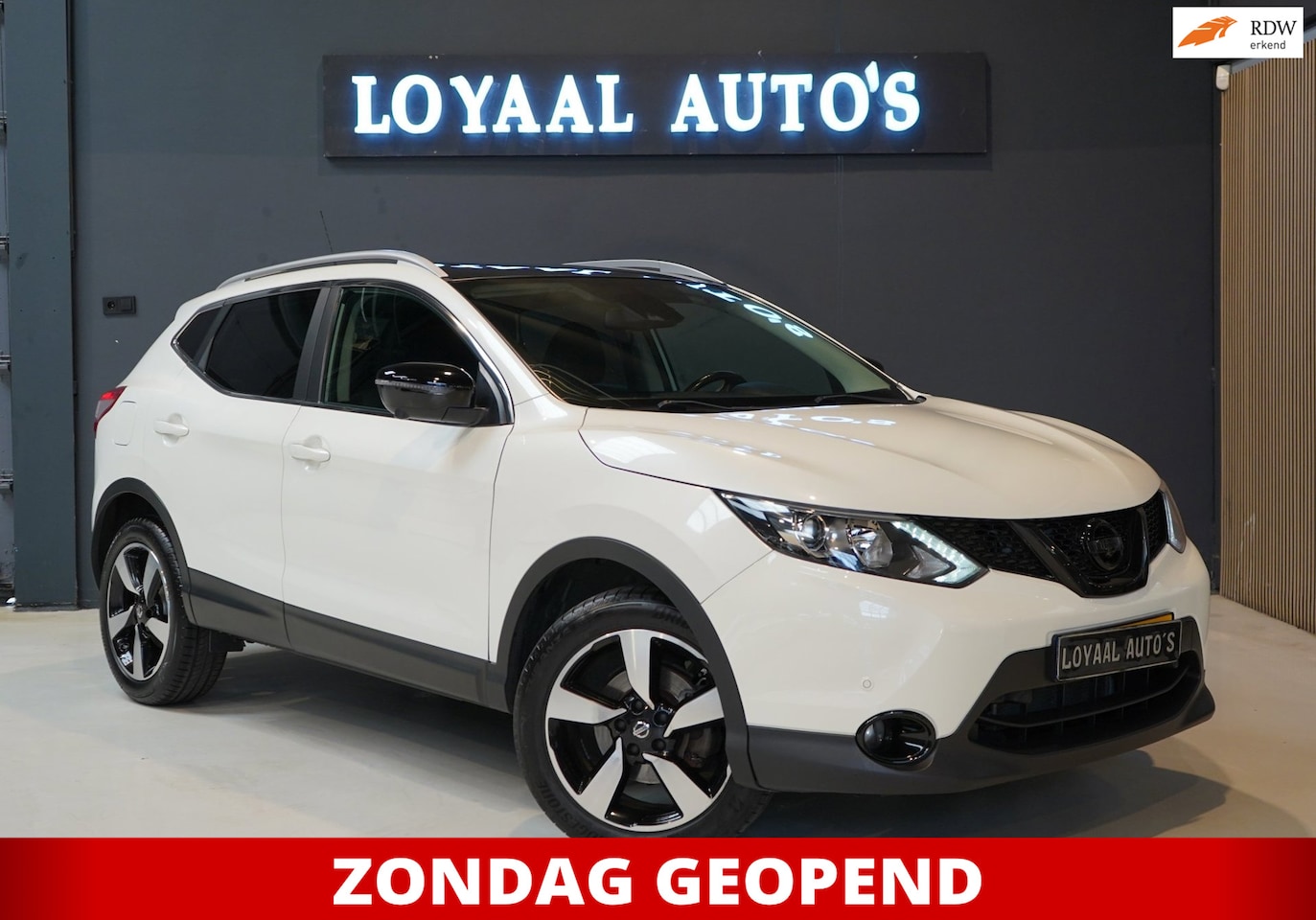 Nissan Qashqai - 1.2 Connect Edition | PANODAK | TREKHAAK | CRUISE | ACHTERUITRIJC. | PDC | NAVI | AIRCO | - AutoWereld.nl