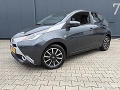 Toyota Aygo - 1.0VVT-i x-play Camera Airco Navi 1ste Eigenaar