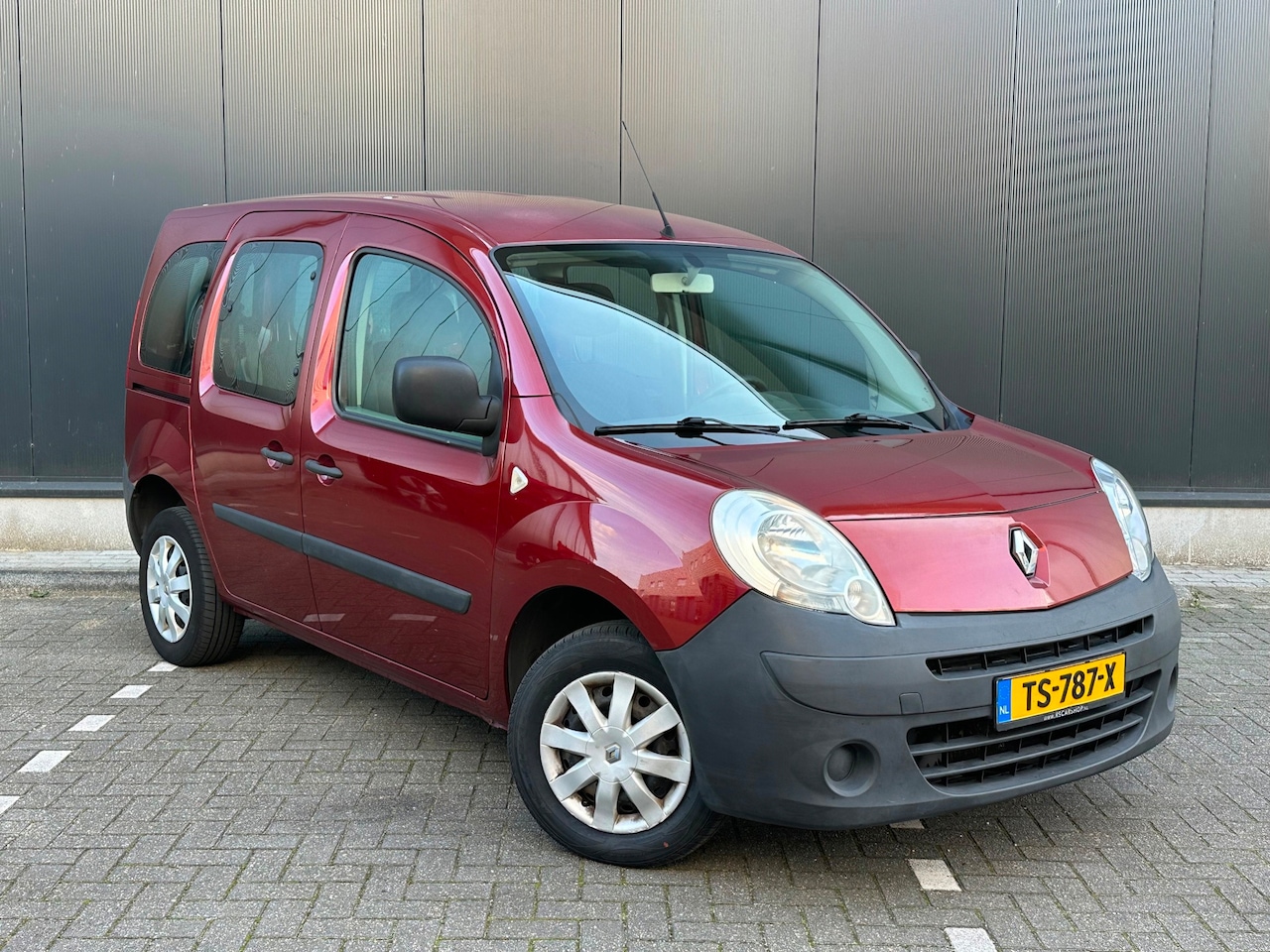 Renault Kangoo Family - 1.6 Authentique* Apk tot 19-10-2027 ! - AutoWereld.nl