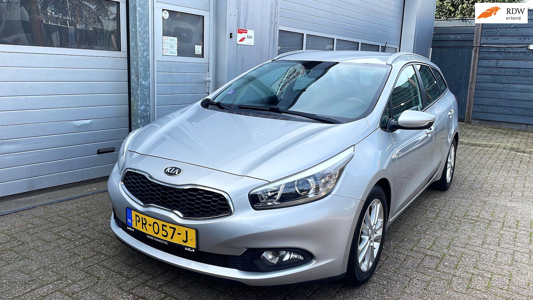Kia Cee'd Sportswagon - 1.6 GDI BusinessLine 6Bak-Airco-Cruise - AutoWereld.nl