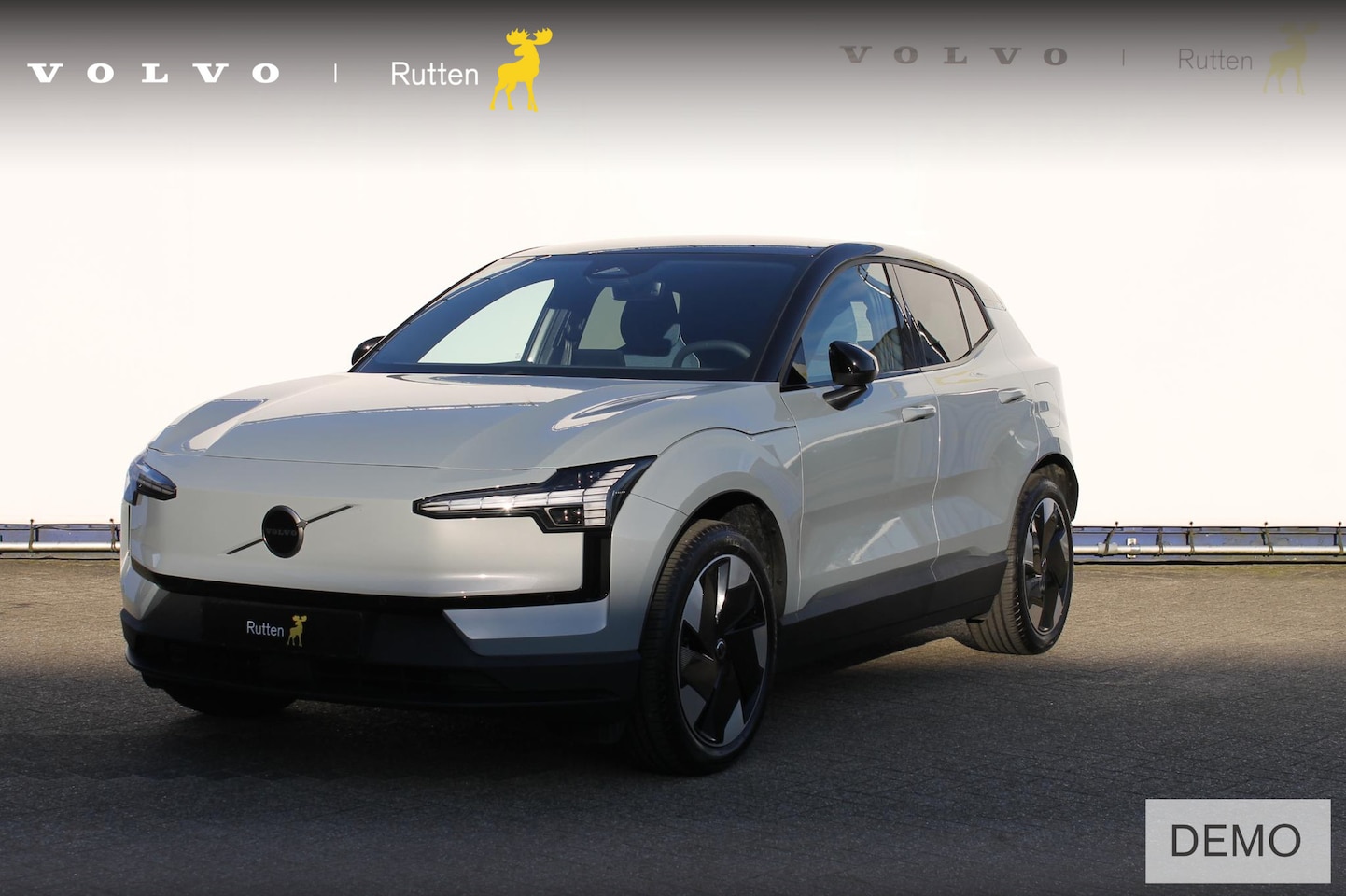 Volvo EX30 - Single Motor Extended Range Plus 69 kWh Google Services / 19" lichtmetalen velgen / Parkee - AutoWereld.nl
