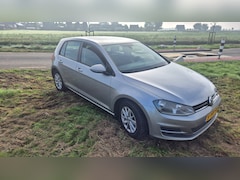 Volkswagen Golf - 1.6 TDI Trendline