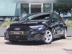 Audi A3 Sportback - 35 S-Line TFSI 150pk | Navi | Trekhaak | RS Stoelen | Carplay | Clima | Stoelverwarming |