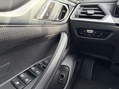BMW i4 - EDrive40 84 kWh | SOH 95% | Adapt. Cruise | Camera | Carplay | 1e Eigenaar | Stoelverwarmi