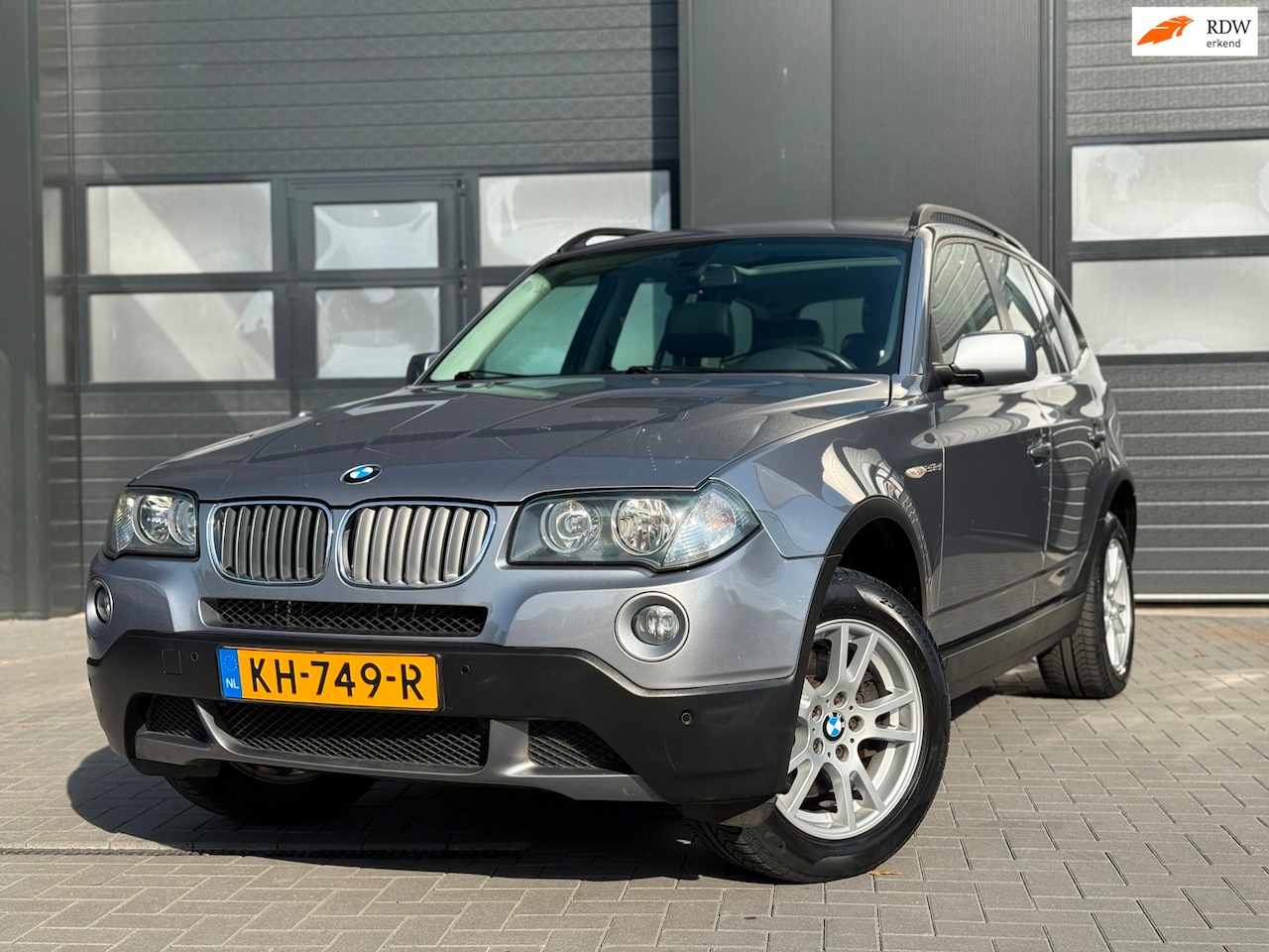 BMW X3 - 2.5si Executive | Automaat | Panoramadak | Full Option | Tweede eigenaar - AutoWereld.nl