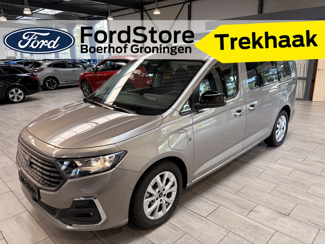 Ford Grand Tourneo Connect - 1.5 PHEV 150pk Titanium | Trekhaak | L2 | Winter Pack | AGR stoelen | Adaptive Cruise | Do - AutoWereld.nl