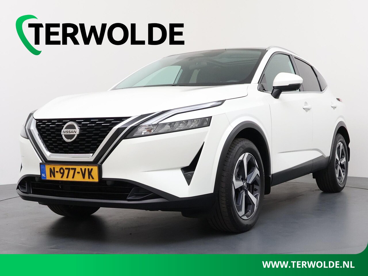 Nissan Qashqai - 1.3 MHEV Acenta | Trekhaak | Panoramadak | 360 camera - AutoWereld.nl