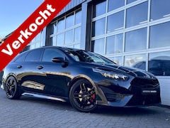 Kia Pro cee'd - ProCeed 1.5 T-GDi GT-PlusLine | Automaat | Panodak | Black Edition | Adapt Cruise | Zomer/
