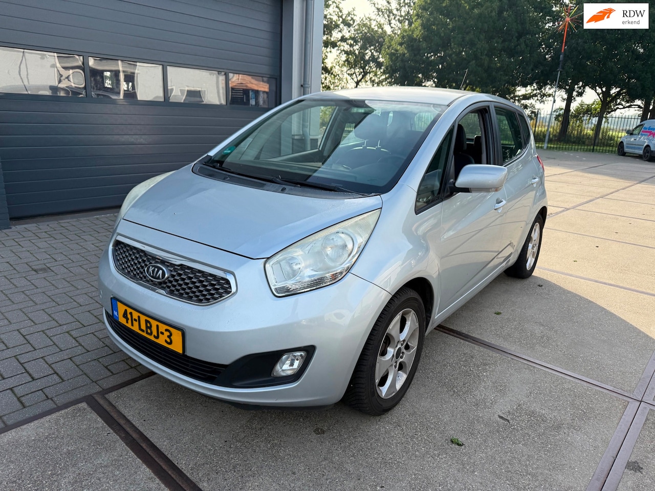 Kia Venga - 1.6 CVVT X-ecutive AUTOMAAT APK 06-2027 - AutoWereld.nl