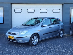 Ford Focus - 1.6-16V Futura | Unieke KM stand | APK 7-2027 | Leer | Voorruitverwarming | Climate Control | Cruise Cont