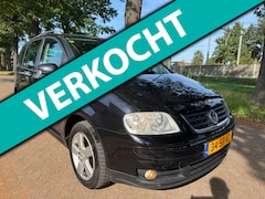 Volkswagen Touran - 2.0-16V FSI Highline automaat 2006