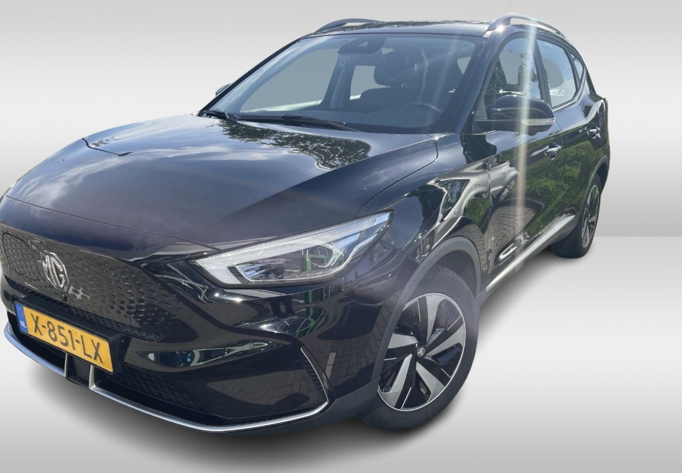 MG MG ZS EV - EV Long Range Luxury 70 kWh / Panoramadak / Camera / Leder / CarPlay / Keyless / 17'' / St - AutoWereld.nl