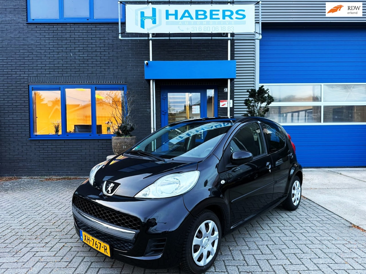 Peugeot 107 - 1.0-12V Blue Lease 68PK|Airco|5-Deurs|Electrische ramen|Radio|Isofix|Zuinig Verbruik\Wegen - AutoWereld.nl