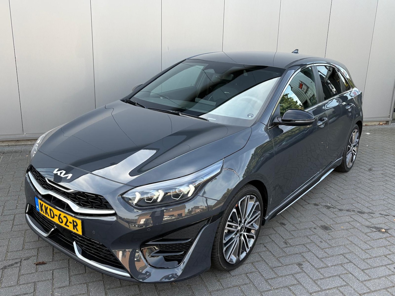 Kia Cee'd - Ceed 1.5 T-GDi 140PK Automaat GT-Line 12-2025!/Navigatie/Adapt.-cruise/Keyfree/Winter-pack - AutoWereld.nl
