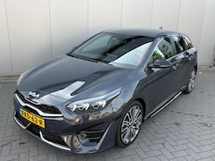 Kia Cee'd - Ceed 1.5 T-GDi 140PK Automaat GT-Line 12-2025/Navigatie/Adapt.-cruise/Keyfree/Winter-pack