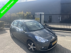 Citroën C3 - 1.6 eHDi ClimaAuto BT Navi Pano LageKm Nap