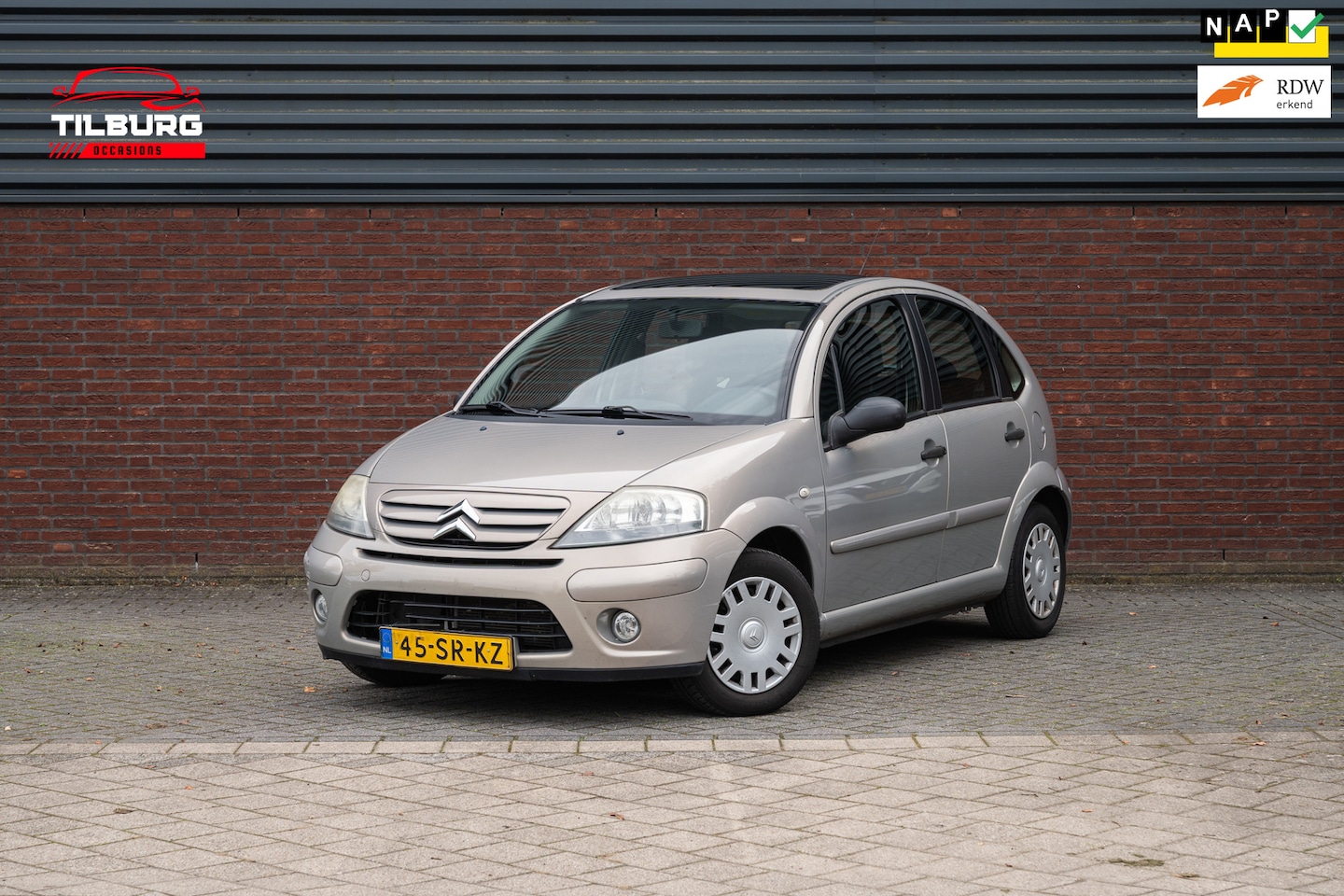 Citroën C3 - 1.4i Sky Radio afgeleverd met Nieuwe apk - AutoWereld.nl