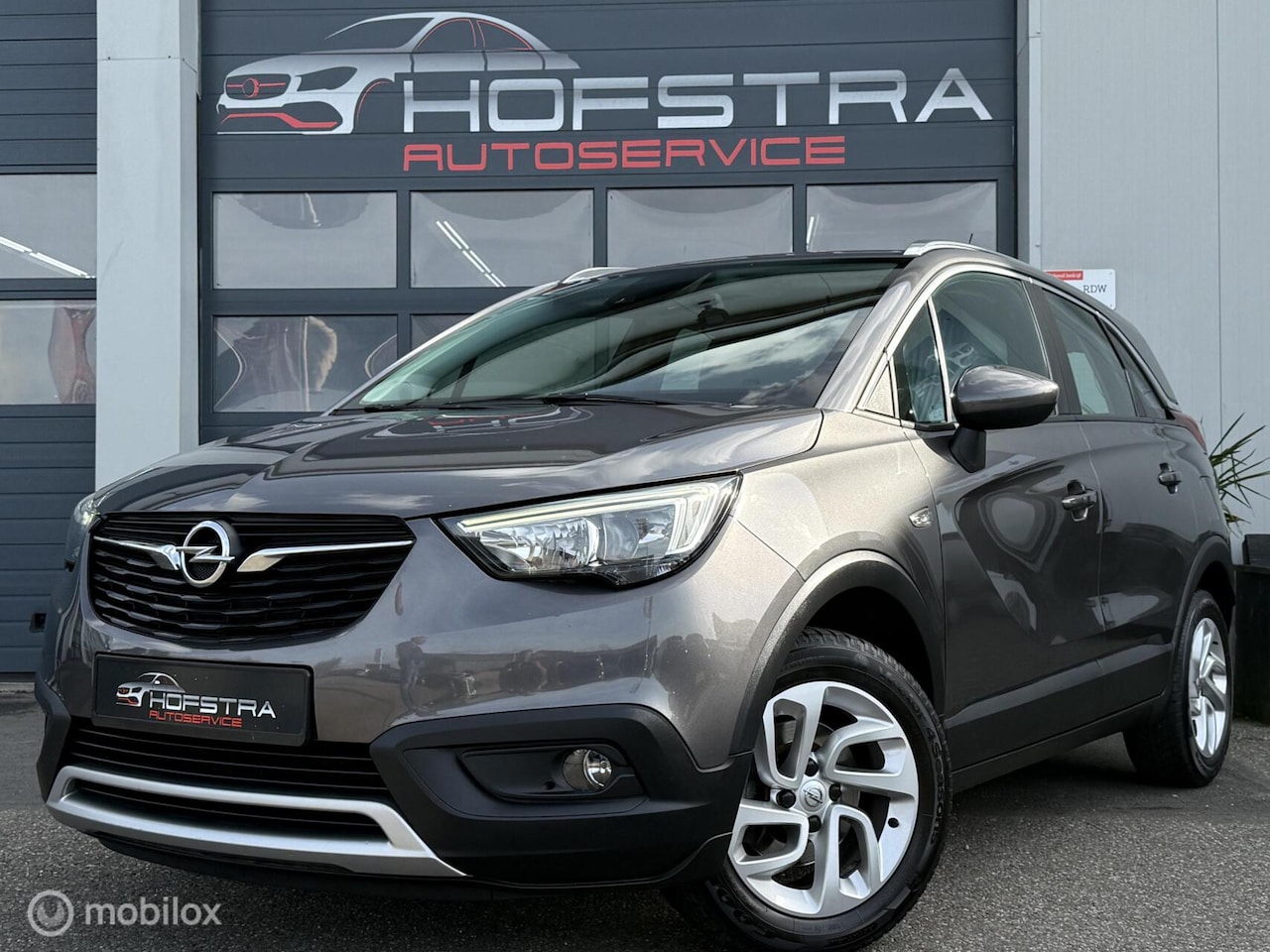 Opel Crossland X - 1.2 Turbo Innovation CarPlay Trekhk DAB pdc - AutoWereld.nl