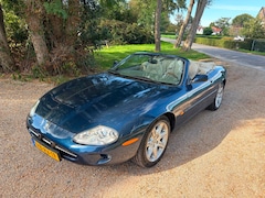 Jaguar XK8 - 4.0 V8 Convertible